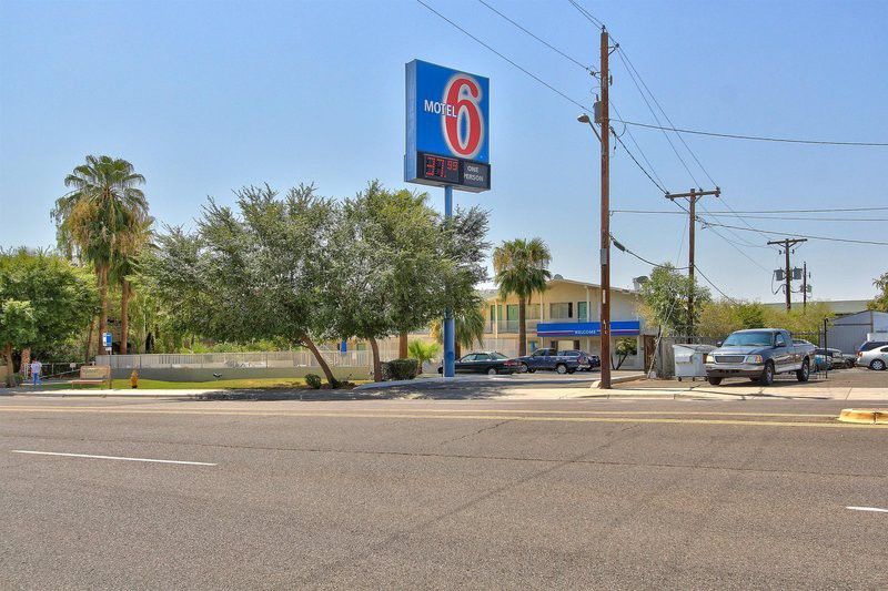 Motel 6-Phoenix, Az - East エクステリア 写真