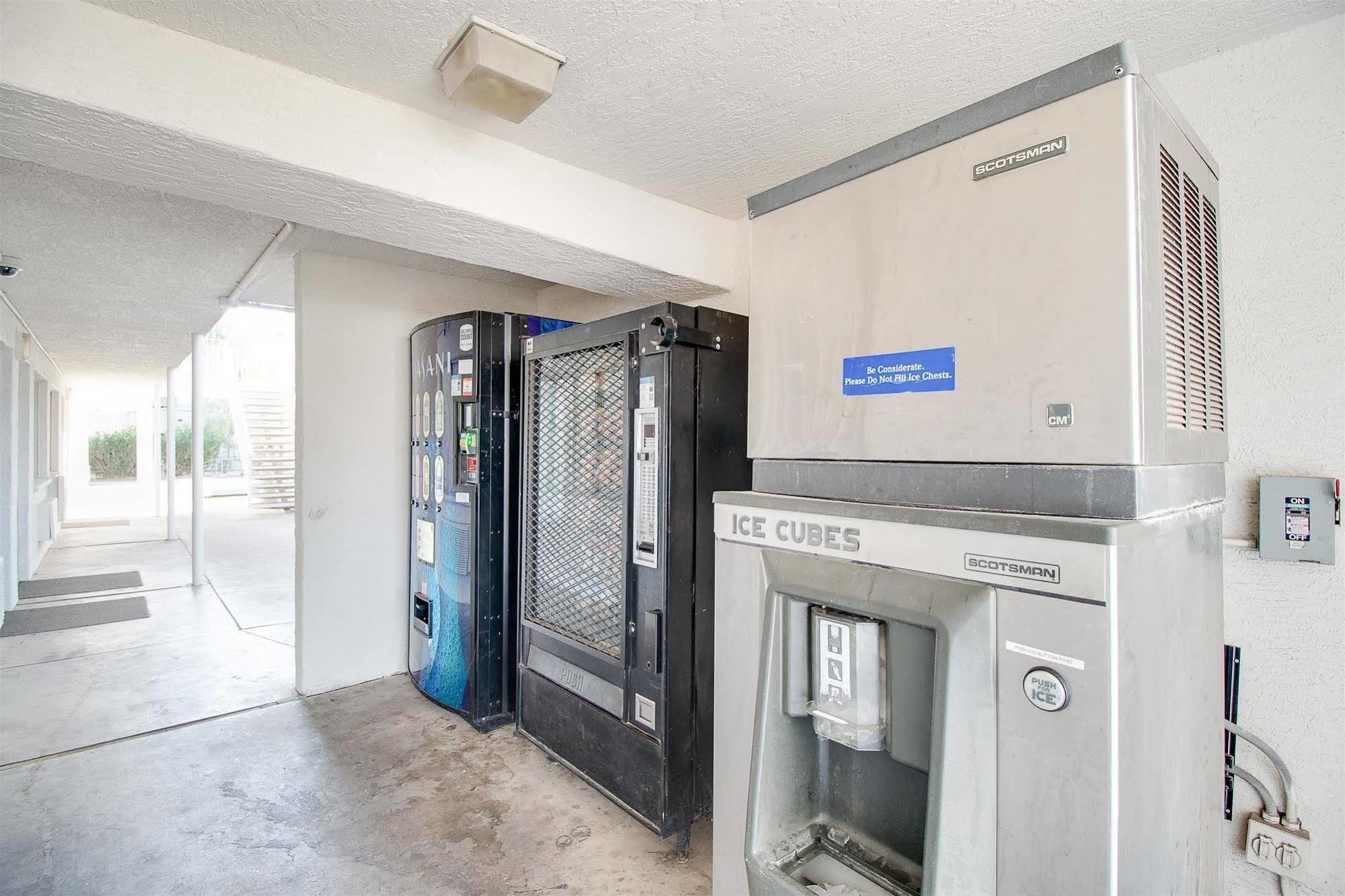 Motel 6-Phoenix, Az - East エクステリア 写真