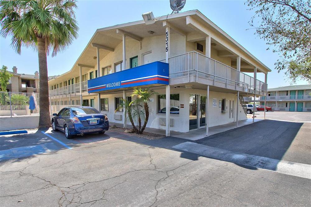 Motel 6-Phoenix, Az - East エクステリア 写真