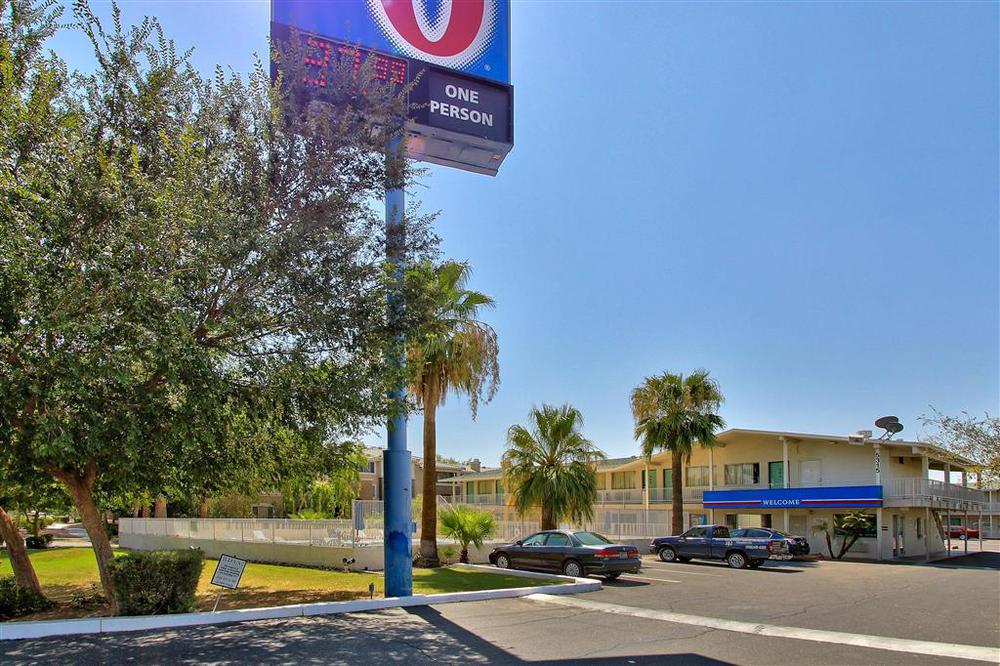 Motel 6-Phoenix, Az - East エクステリア 写真